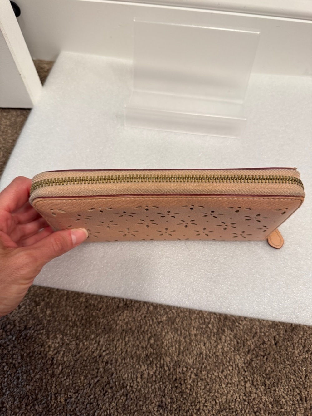 Coach Perforated laser cut Floral Zip-Around Wallet in Blush pink sparkly - Picture 5 of 8